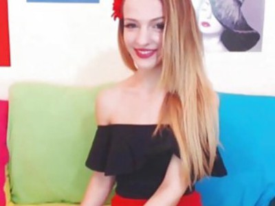 Sweet Petite Chick do Masturbation Show